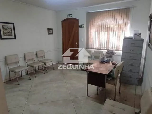 Comercial com 180m², à venda, no bairro Vila Campesina em Osasco