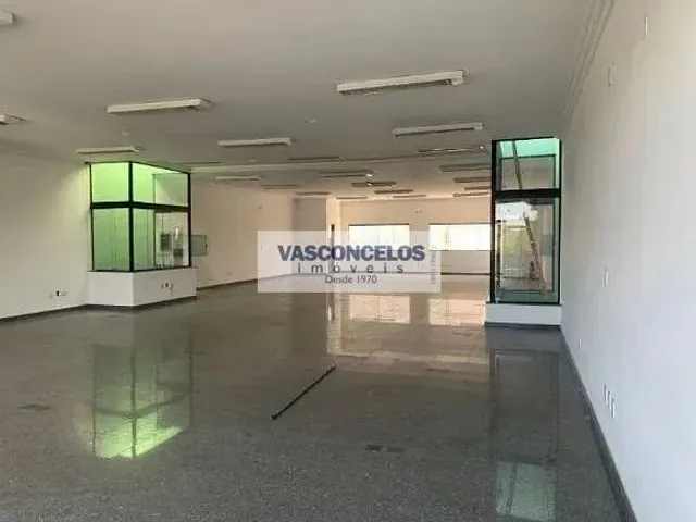 Comercial com 338m², à venda ou para alugar, no bairro Jardim Satélite em São José Dos Campos