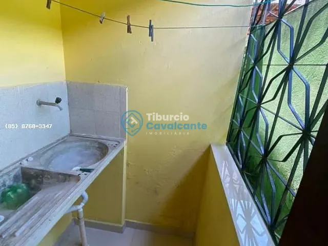 Casa 3 quartos e 3 banheiros, à venda, no bairro Santos Dumont em Maranguape