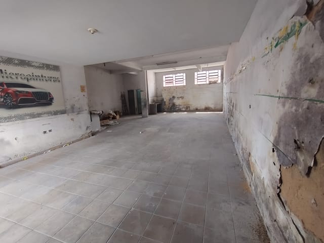 Prédio com 360m² 3 quartos e 2 banheiros, à venda, no bairro Setor dos Funcionários em Goiânia