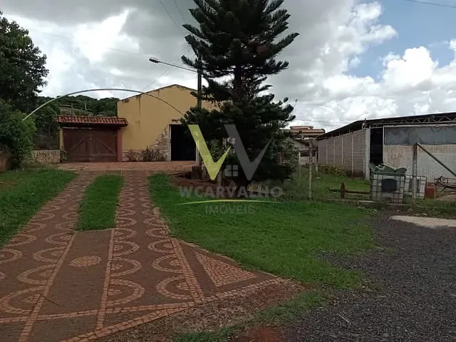 Comercial com 1600m², à venda, no bairro Setor Residencial Jandaia em Anápolis