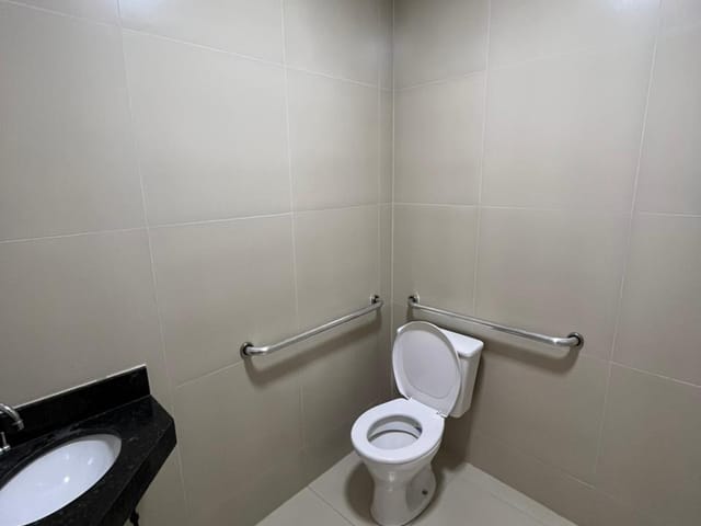 Sala com 90m², para alugar, no bairro Parque Oeste Industrial em Goiânia
