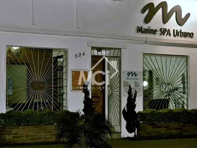 Comercial 5 quartos e 4 banheiros, à venda, no bairro Centro em Pelotas
