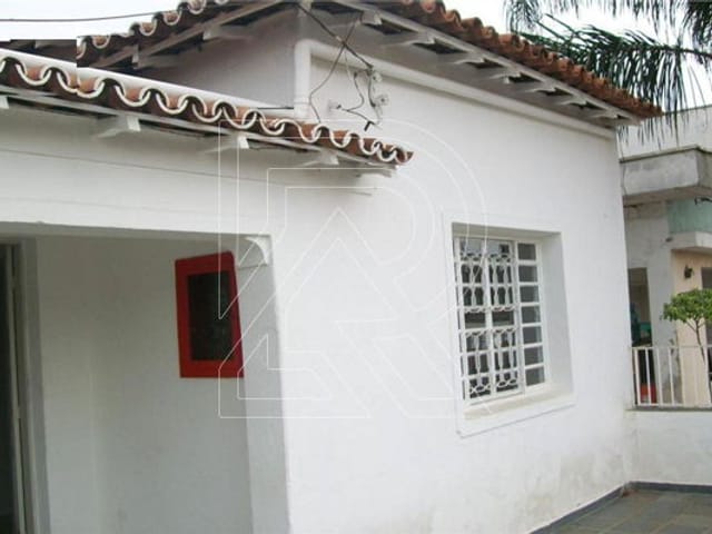 Prédio com 550m², à venda, no bairro Centro em Louveira
