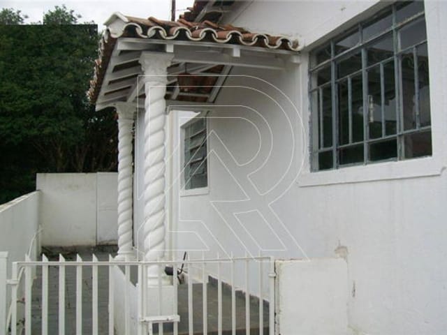 Prédio com 550m², à venda, no bairro Centro em Louveira