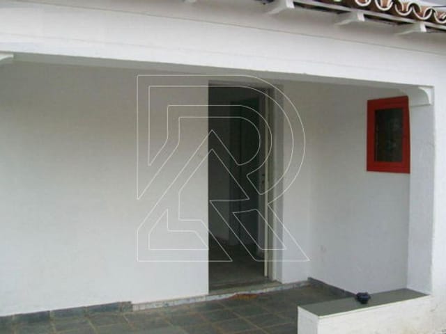Prédio com 550m², à venda, no bairro Centro em Louveira