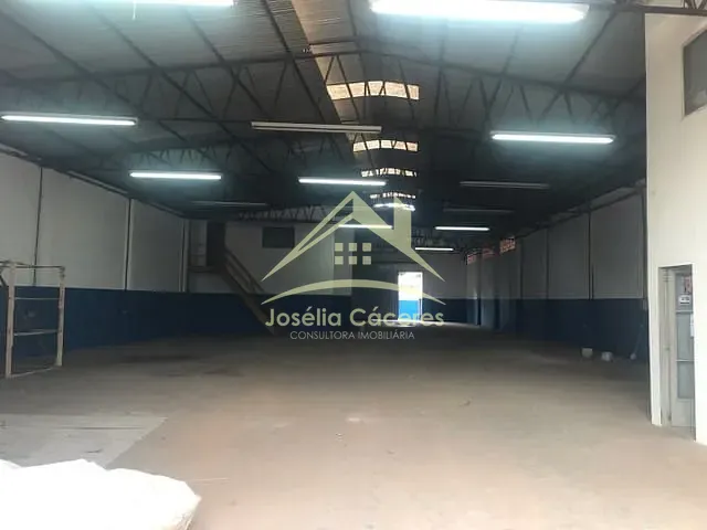 Comercial com 935m², à venda, no bairro São Francisco em Cuiabá