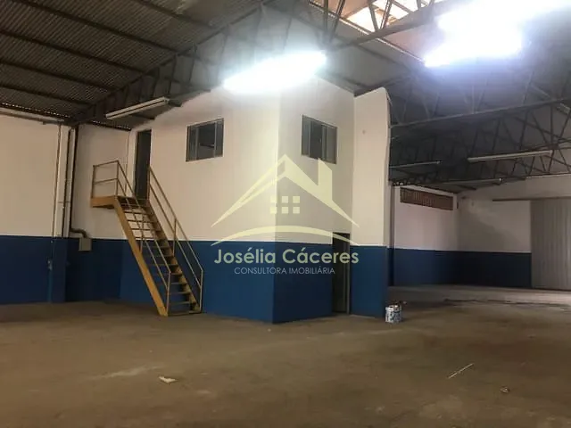 Comercial com 935m², à venda, no bairro São Francisco em Cuiabá