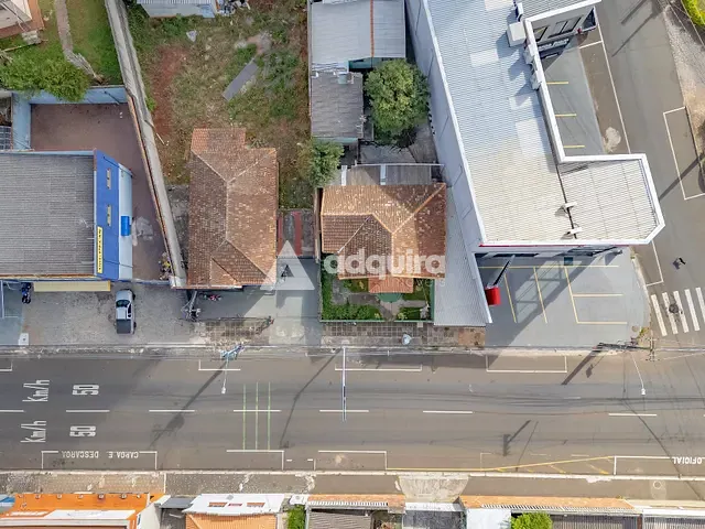 Casa com 350m², à venda ou para alugar, no bairro Oficinas em Ponta Grossa