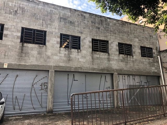 Galpão / Barracão com 584m², para alugar, no bairro Centro em Londrina