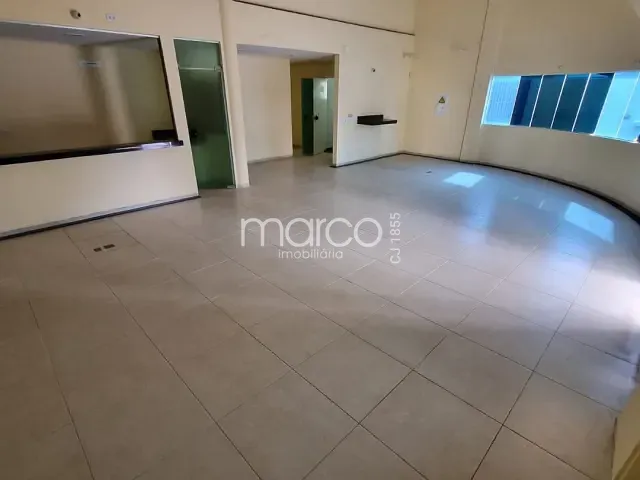 Prédio com 786m², para alugar, no bairro Setor Bueno em Goiânia