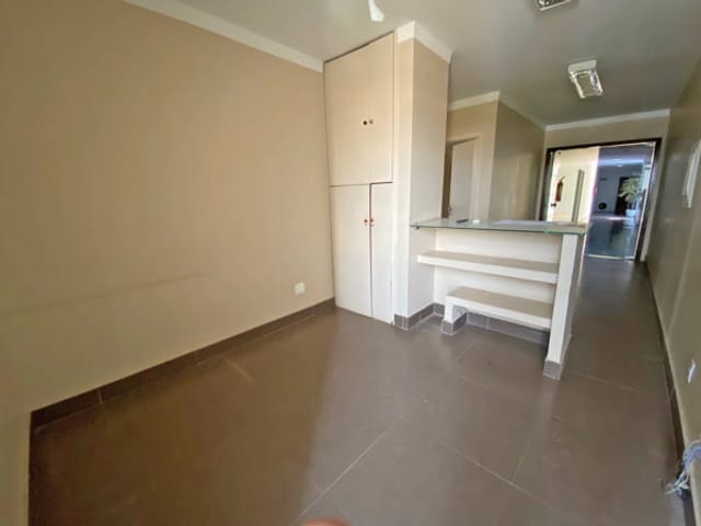Loja com 90m², à venda, no bairro Zona Industrial em Guará