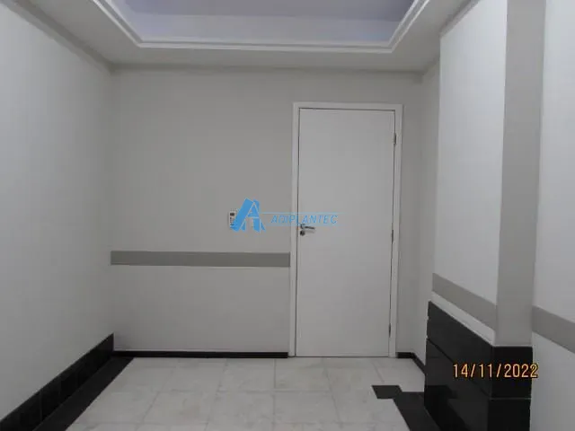 Sala à venda ou para alugar, no bairro Centro em Rio de Janeiro