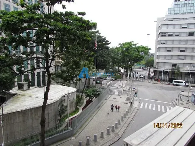 Sala à venda ou para alugar, no bairro Centro em Rio de Janeiro
