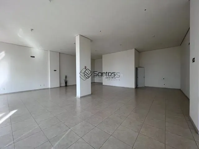 Prédio com 130m², para alugar, no bairro Centro em Ijuí