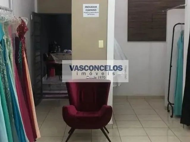 Comercial com 250m², à venda, no bairro Centro em São José Dos Campos