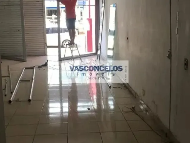Comercial com 250m², à venda, no bairro Centro em São José Dos Campos