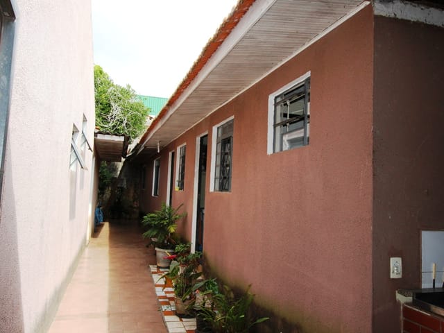 Comercial com 400m² 3 quartos e 2 banheiros, à venda, no bairro Oficinas em Ponta Grossa