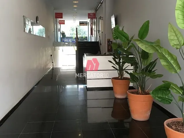 Sala para alugar, no bairro Centro em Blumenau