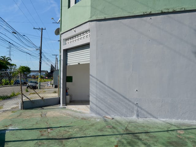 Prédio com 454m², à venda, no bairro Balneário Flórida Mirim em Mongaguá