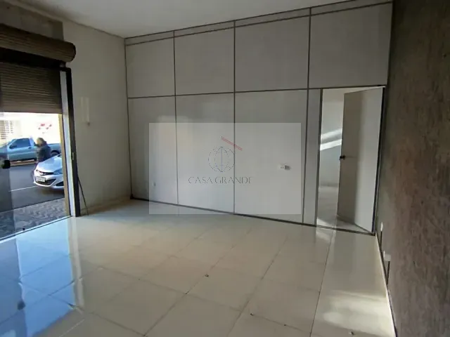 Prédio com 40m², para alugar, no bairro Centro em Rolândia