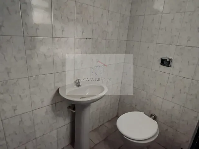 Prédio com 40m², para alugar, no bairro Centro em Rolândia