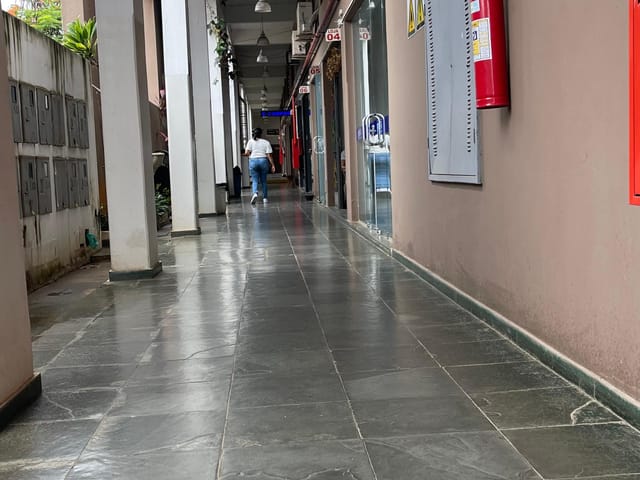 Comercial com 51m², à venda, no bairro Centro em Arcos