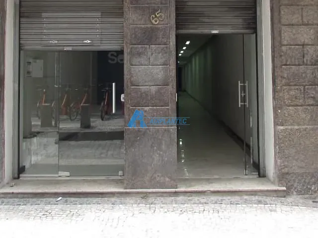 Loja com 307m², para alugar, no bairro Centro em Rio de Janeiro