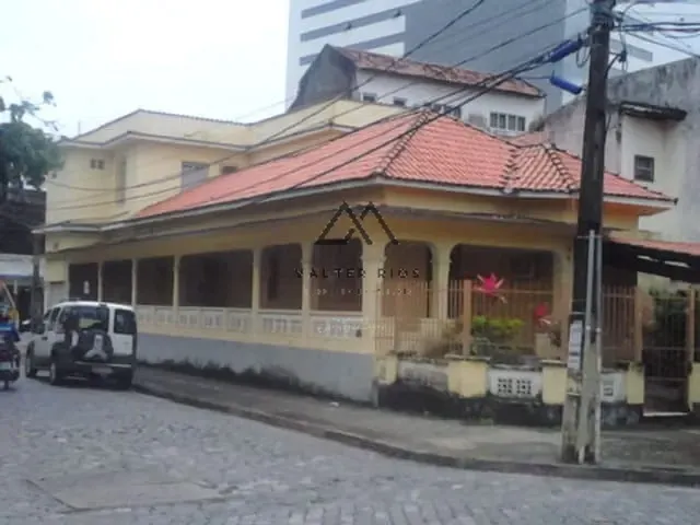 Prédio com 350m², à venda, no bairro Cidade Nova em Ilhéus