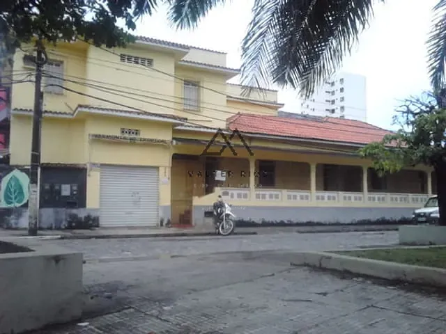 Prédio com 350m², à venda, no bairro Cidade Nova em Ilhéus