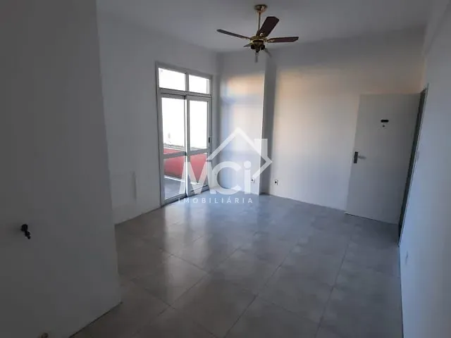 Sala à venda, no bairro Centro em Pelotas