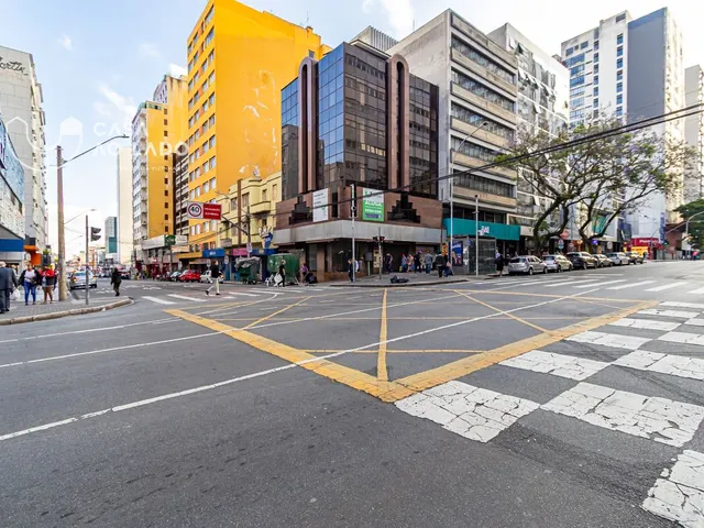Comercial para alugar, no bairro Centro em Curitiba