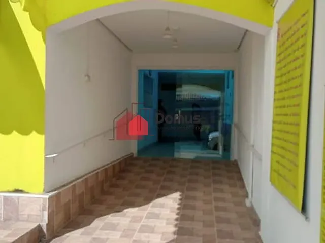Prédio com 156m², à venda, no bairro São Benedito em Pindamonhangaba
