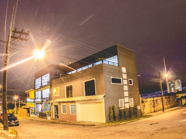 Loja com 185m² 3 quartos e 2 banheiros, à venda, no bairro Orfãs em Ponta Grossa