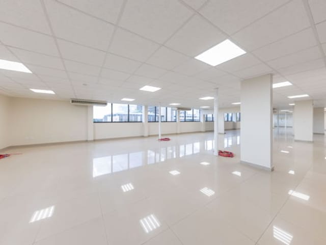Prédio com 682m², para alugar, no bairro Asa Sul em Brasília