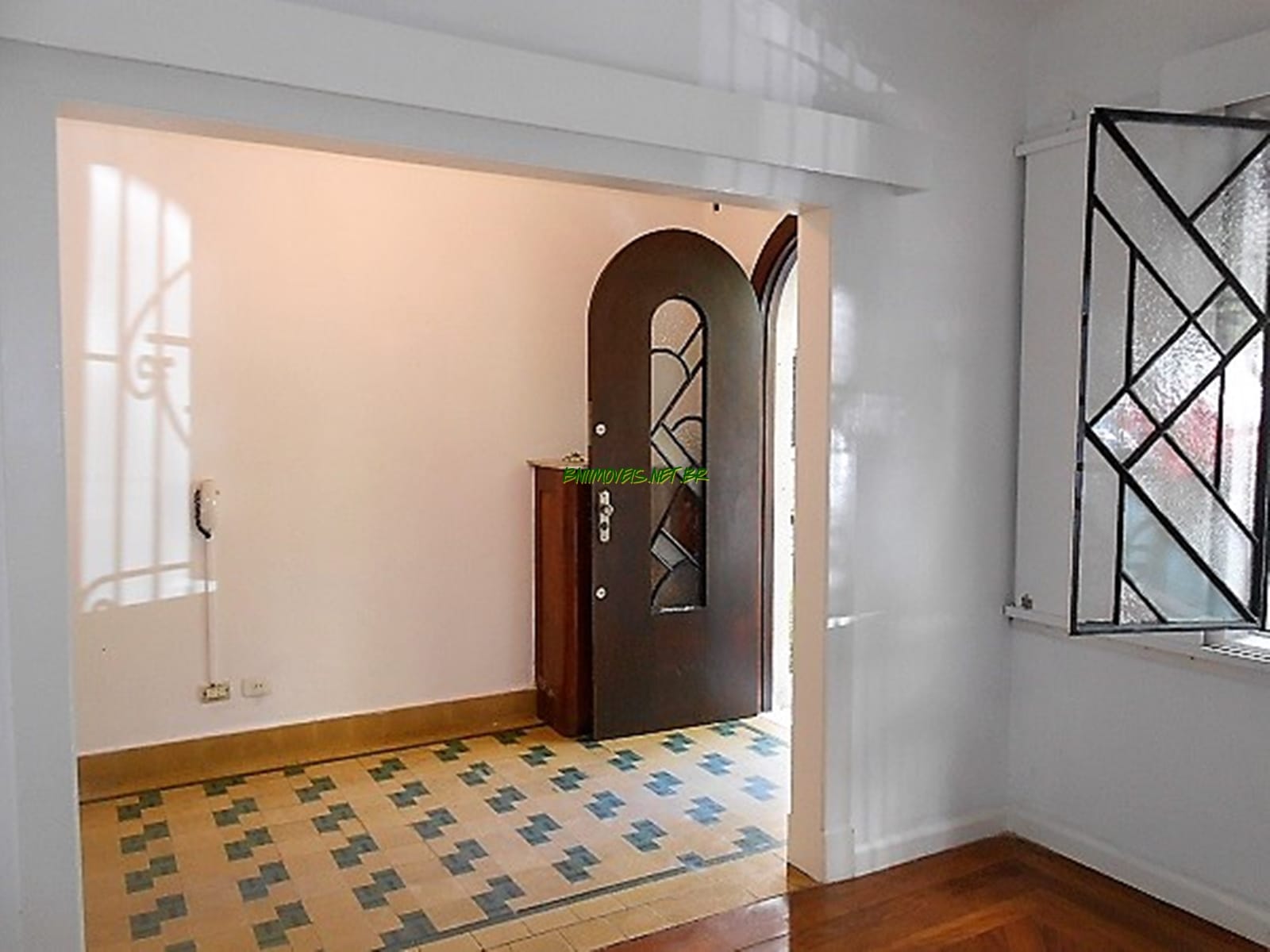 Depósito-Galpão-Armazém para alugar, 186m² - Foto 1
