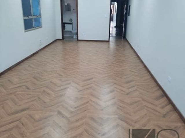 Sala com 55m², à venda, no bairro Centro em Londrina