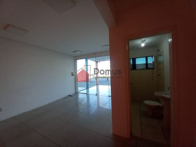 Comercial para alugar, no bairro Chácara Galega em Pindamonhangaba