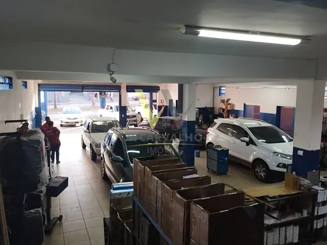 Comercial com 420m², à venda, no bairro Maracanã em Anápolis