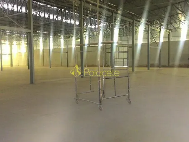 Galpão / Barracão para alugar, no bairro Residencial e Comercial Cidade Jardim em Pindamonhangaba