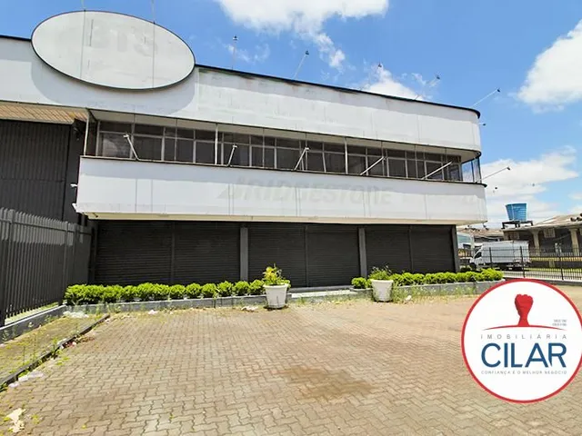 Comercial para alugar, no bairro Pinheirinho em Curitiba