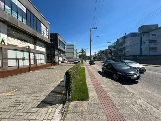 Sala com 37m², à venda, no bairro Ingleses do Rio Vermelho em Florianópolis
