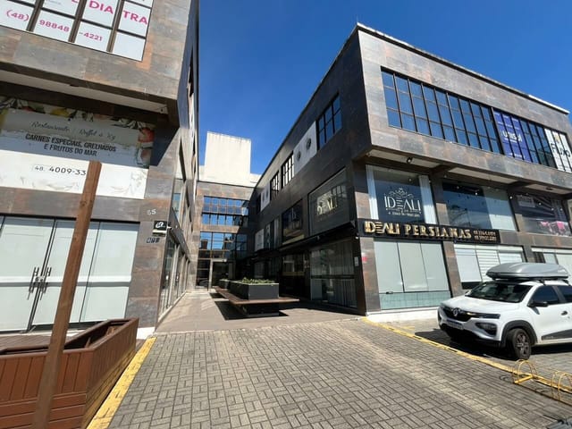 Sala com 37m², à venda, no bairro Ingleses do Rio Vermelho em Florianópolis