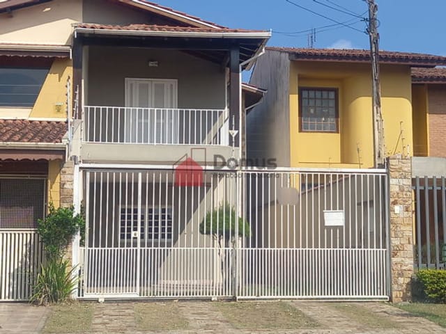 Comercial com 150m², para alugar, no bairro São Benedito em Pindamonhangaba