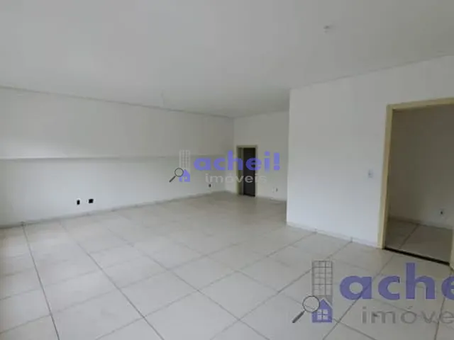 Prédio com 500m², para alugar, no bairro Centro em Rondonópolis