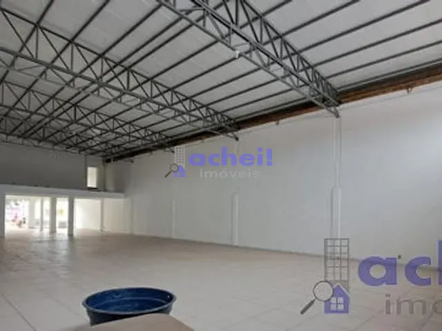 Prédio com 500m², para alugar, no bairro Centro em Rondonópolis