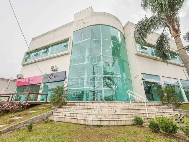 Prédio para alugar, no bairro Bom Retiro em Curitiba