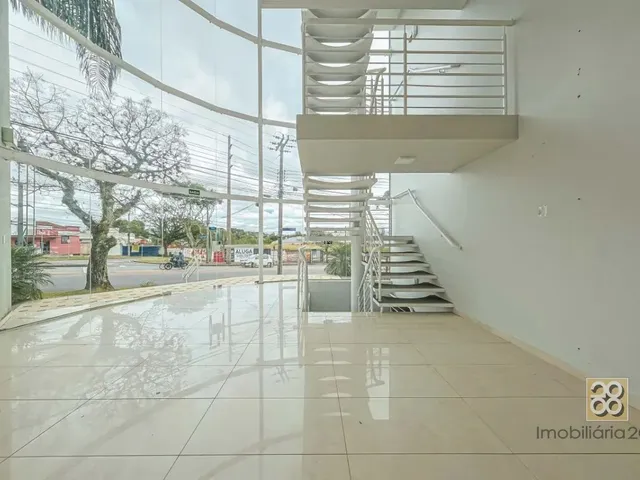 Prédio para alugar, no bairro Bom Retiro em Curitiba