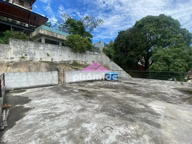 Comercial com 500m², à venda, no bairro Itaguassú em Ilhabela