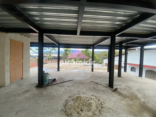 Comercial com 500m², à venda, no bairro Itaguassú em Ilhabela